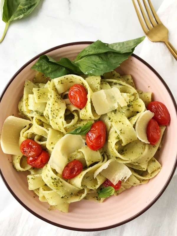 Pappardelle con pesto en 3 pasos